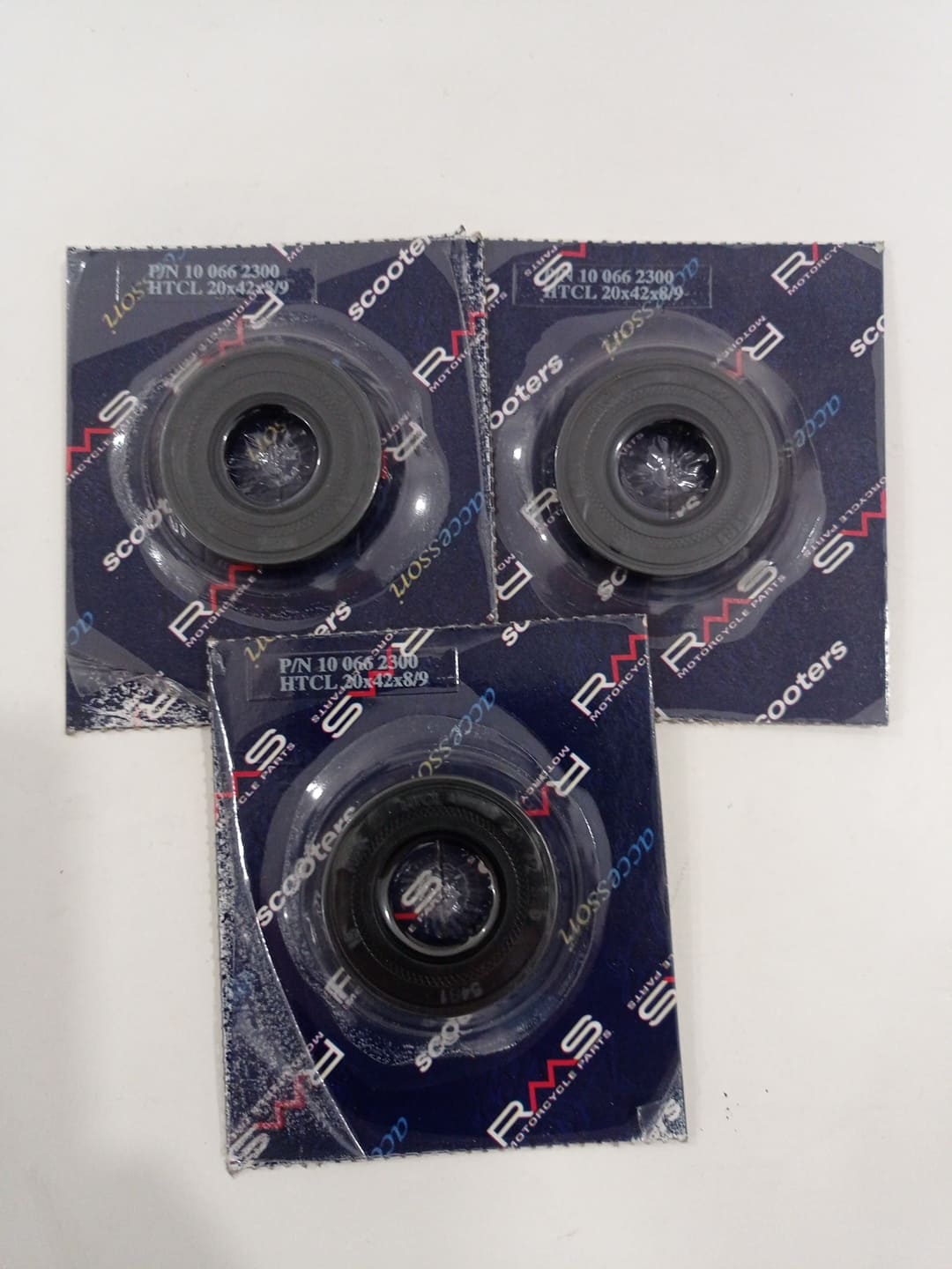 PARAOLIO 20-42/43-8/9 ALBERO MOTORE LATO FRIZIONE MINARELLI ORIZZONTALE VERTICALE 2T 50CC 100662300 (R.O.: 931022037100, AP82062 YAMAHA