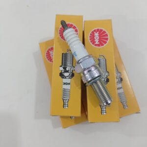 CANDELA NGK  KIT DI 2 PEZZI  CODICE 4578 CR7E  PER APRILIA HABANA  CUSTOM  4T 125  1999-2001