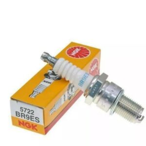 CANDELA NGK BR9ES 5722 FOR PIAGGIO,APRILIA ,GILERA RUNNER, KAWASAKI KDX,HONDA