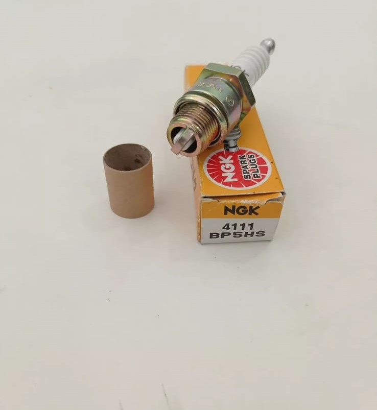 CANDELA NGK BP5HS 4111 LAND ROVER DERBI KTM HONDA