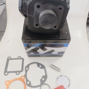 GRUPPO TERMICO PISTONE CILINDRO D.40 MBK BOOSTER SPIRIT 50 1996-1997-1998-1999-2000-2001-2002-2003,YAMAHA	BW'S NAKED	50 cc	de 2003 à 2004
YAMAHA	BW'S ORIGINAL	50 cc	de 1993 à 2004
YAMAHA	BW'S ORIGINAL R12	50 cc	de 2001 à 2004